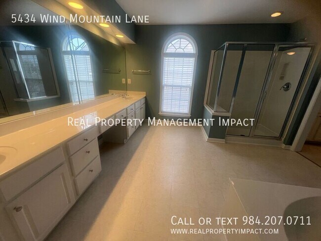 Building Photo - 5434 Wind Mountain Ln