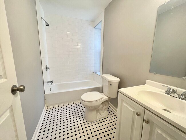 Building Photo - Anika Homes 3 Bedroom