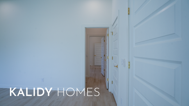 Building Photo - 605 N Idaho Ave