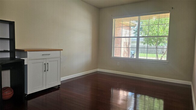Building Photo - 9611 Drummond Cliff Ln
