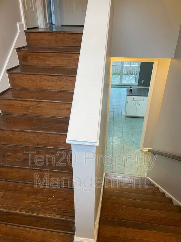 Building Photo - 326 Hardaway Ct