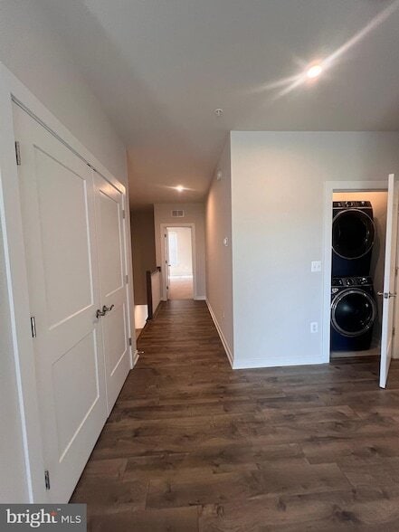 Building Photo - 44625 Wolfhound Sq