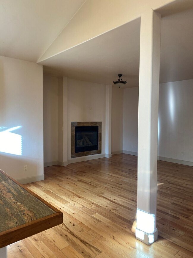 Building Photo - Beautiful house in Lakota Canyon Ranch