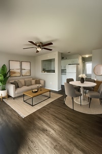 Building Photo - Alma North Plaza