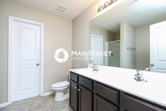 Building Photo - 3 Bedroom Pet-Friendly Home in Winston-Salem, NC with Main Street Renewal