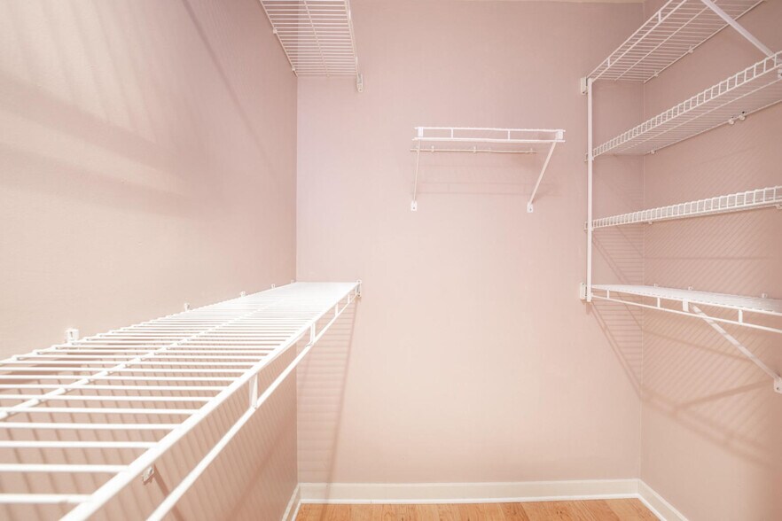 Building Photo - 234 N Broadway