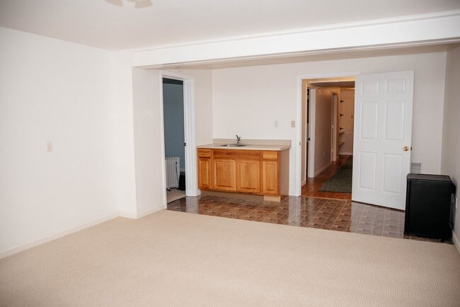 Building Photo - 32 Gantz Meadows
