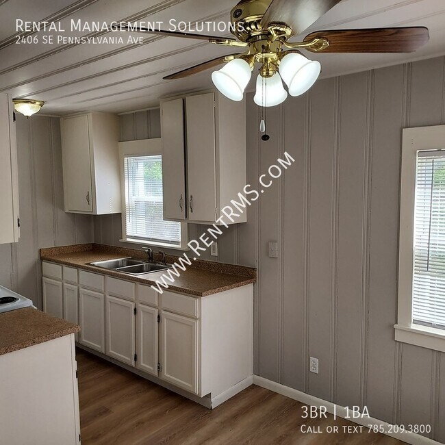 Building Photo - 2406 SE Pennsylvania Ave