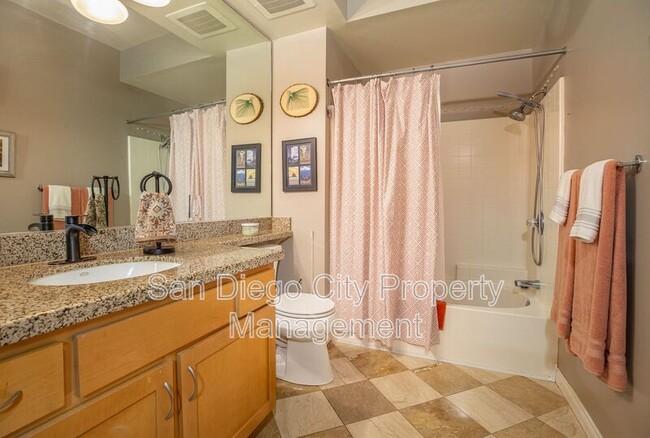 Building Photo - 450 J St