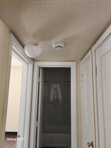 Building Photo - 311 NW 14th St