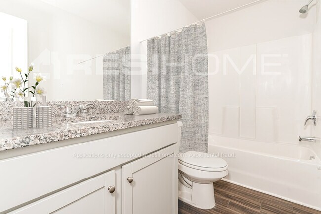 Building Photo - 475 Oakwood Dr NW