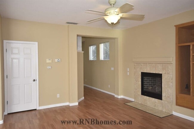 Building Photo - 12 Amarillo Ct