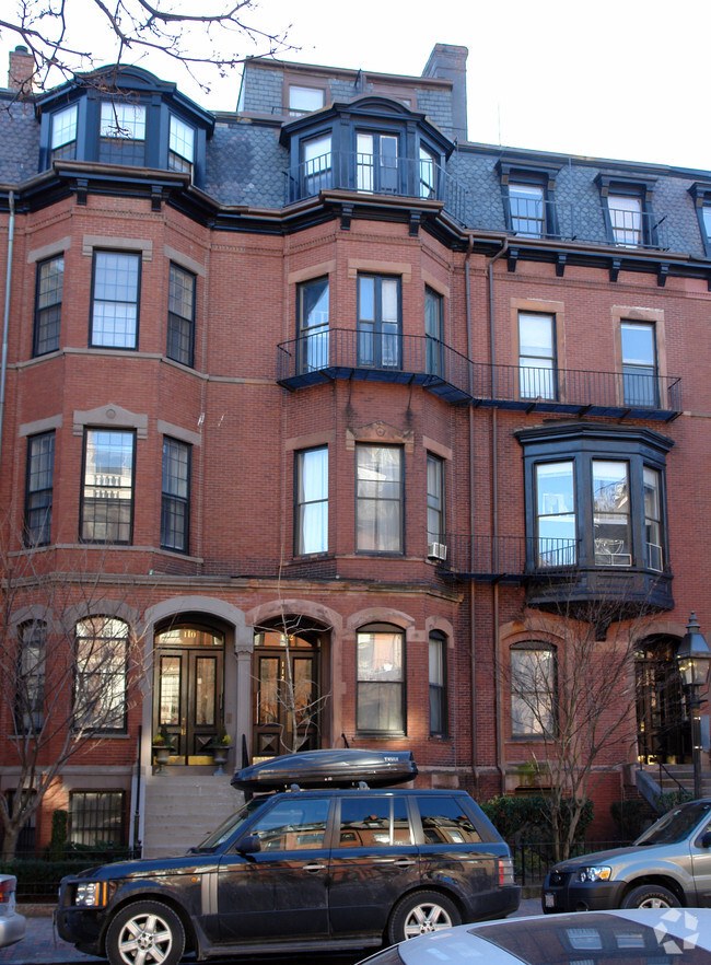 Primary Photo - 112 Marlborough St