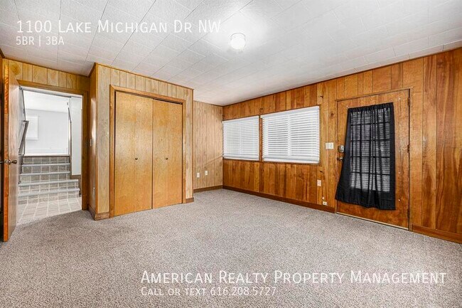 Building Photo - 1100 Lake Michigan Dr NW