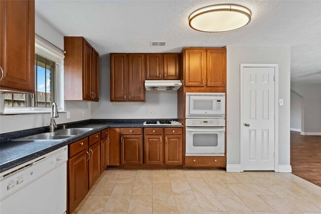 Building Photo - 11419 Panay Dr