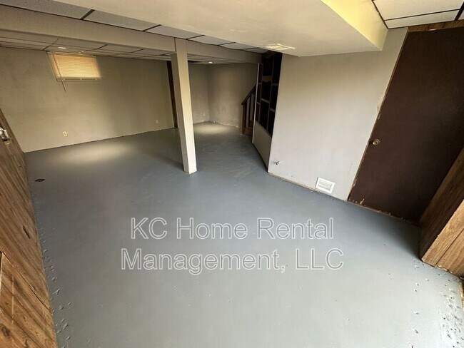 Building Photo - 10210 Fremont Ave
