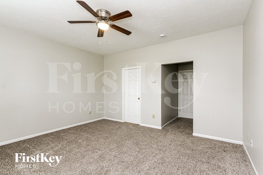 Building Photo - 10 S Burkhart Dr