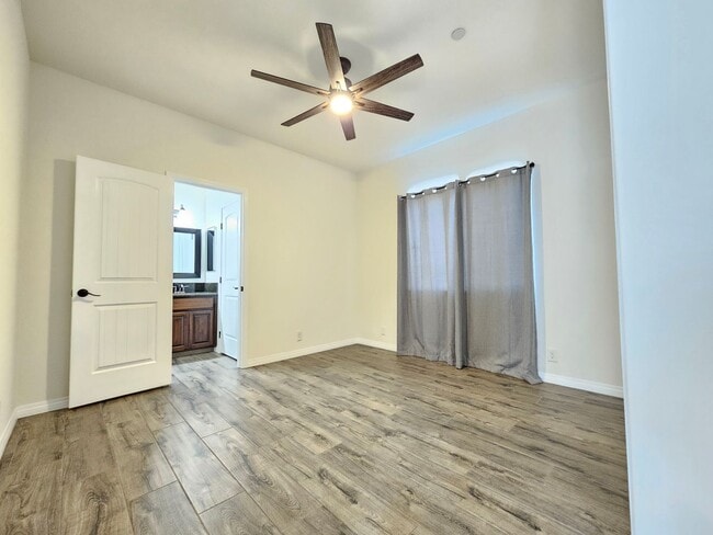 Building Photo - Dream Home 4 bed 3 bath Home!