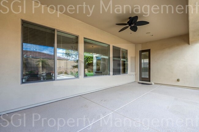 Building Photo - LUXURY 5 BEDROOM VISTANCIA BASEMENT HOME!