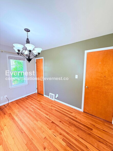 Building Photo - 1313 Donald Ave