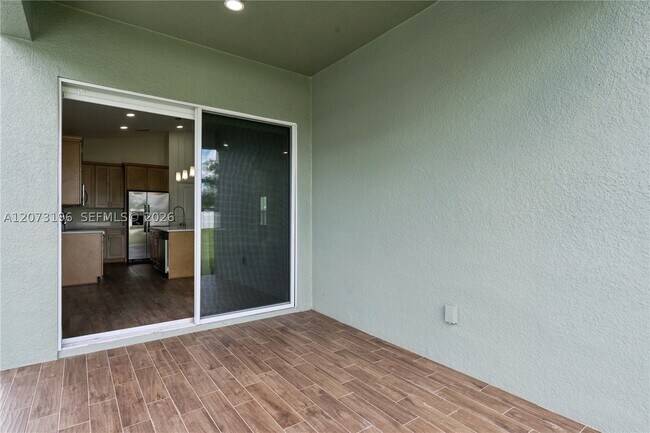 Building Photo - 1296 Moselle Ave