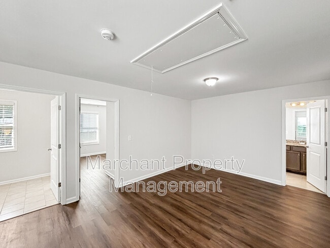 Building Photo - 6 Ashborne Ln