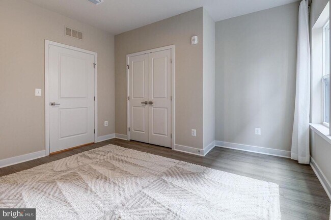 Building Photo - 4395 Peach Lily Ln
