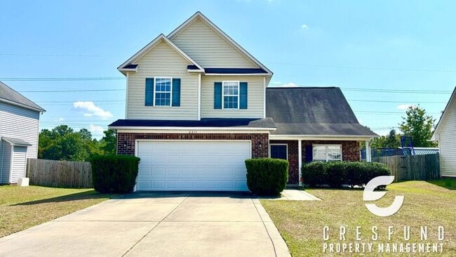 Primary Photo - NEW PAINT AND LVP FLOORING! BEAUTIFUL 3 BE...
