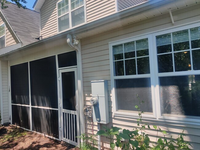 Building Photo - 311 Plank Bridge Way