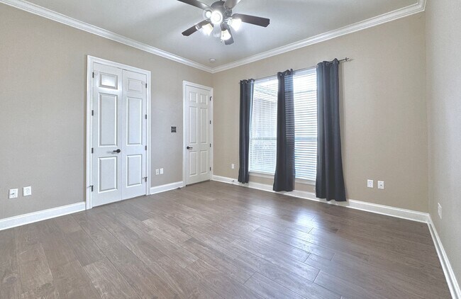 Building Photo - 3 Bed, 2 Bath Home in Pelican Point – Spac...