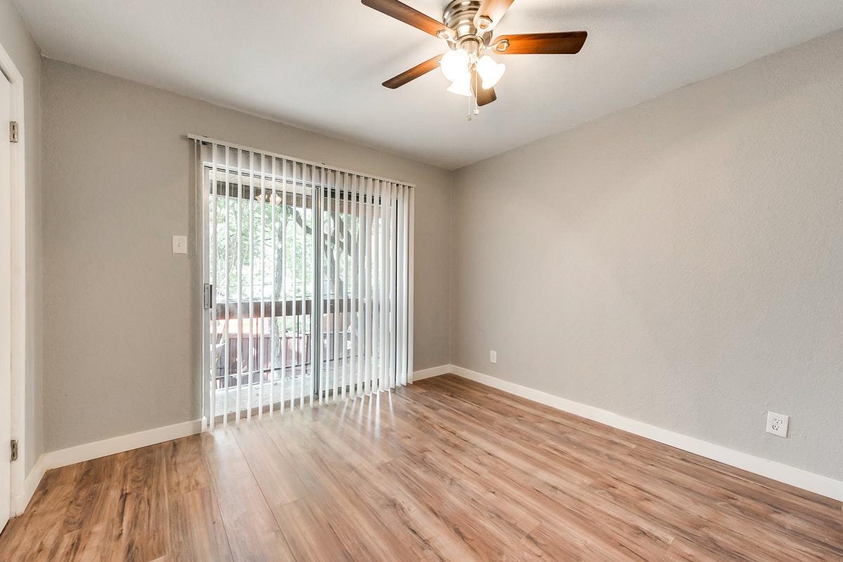 Building Photo - 4114 Avondale Ave