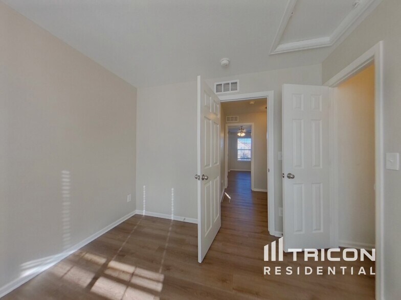 Building Photo - 3824 Blackwood Ln