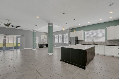 Kitchen. - 16413 Good Hearth Blvd
