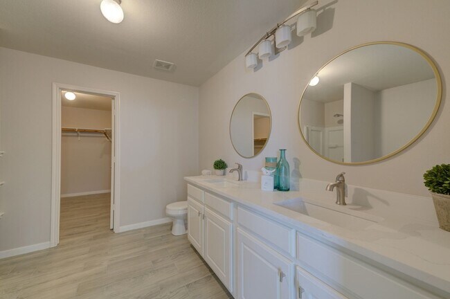 Building Photo - 29003 W Pecos River Ct