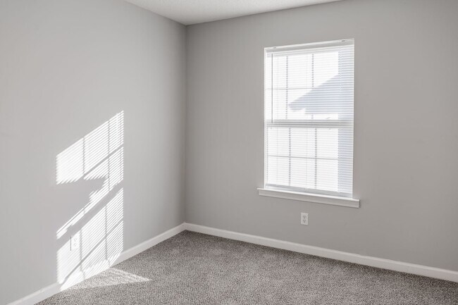 Building Photo - 955 Winesap Rd