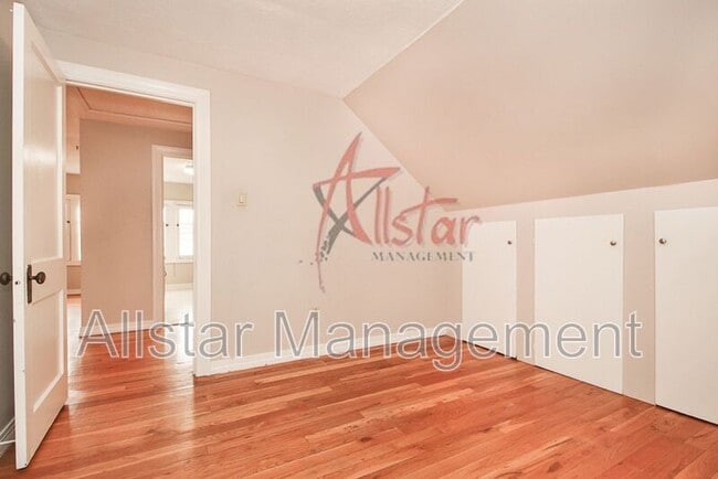 Building Photo - 1622 Northland Ave