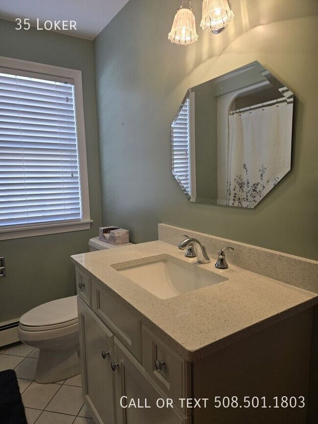 Building Photo - 35 Loker-