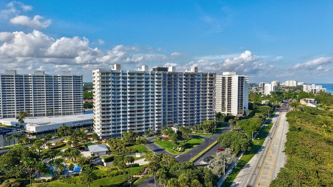 Building Photo - 4301 N Ocean Blvd