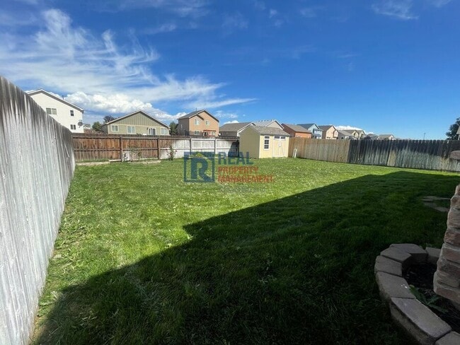 Building Photo - 10276 Deer Meadow Cir