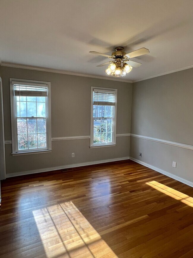 Building Photo - 2508 Crosstimbers Terrace