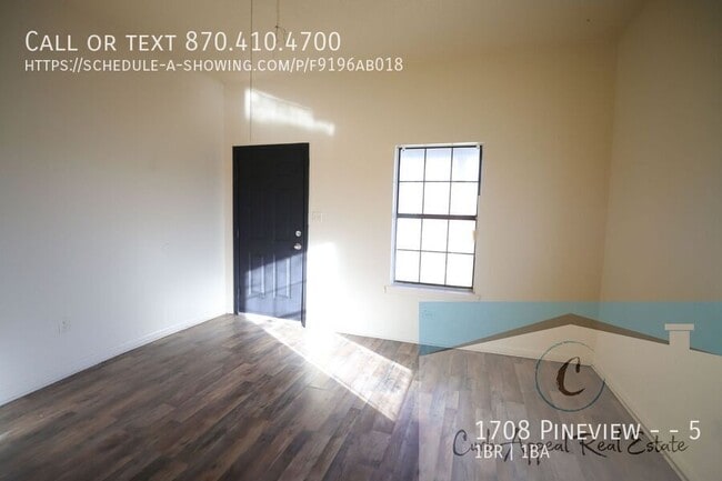 Building Photo - 1708 Pineview St
