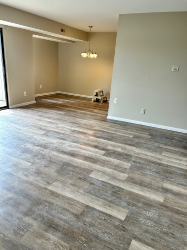 Building Photo - 30515 W 14 Mile Rd