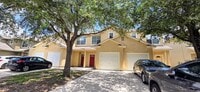 Building Photo - 3 Bedroom Townhome near Medical Center