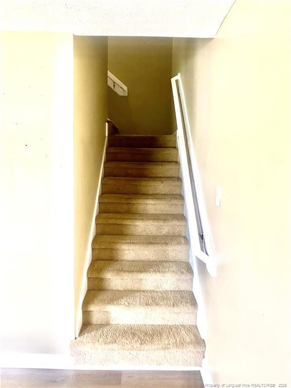 Building Photo - 264 Huntington Dr