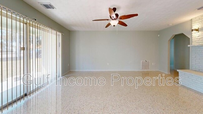 Building Photo - 3111 26th St W