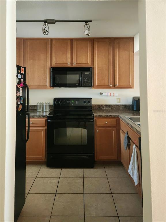 Building Photo - 2962 Plaza Terrace Dr