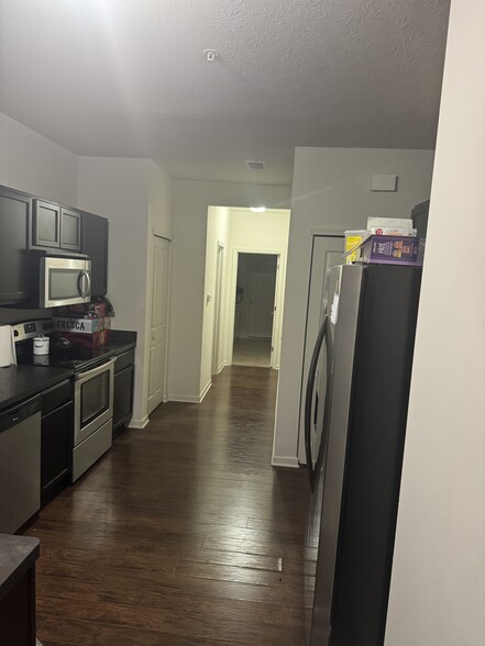 Building Photo - 12030 Zircon Ln