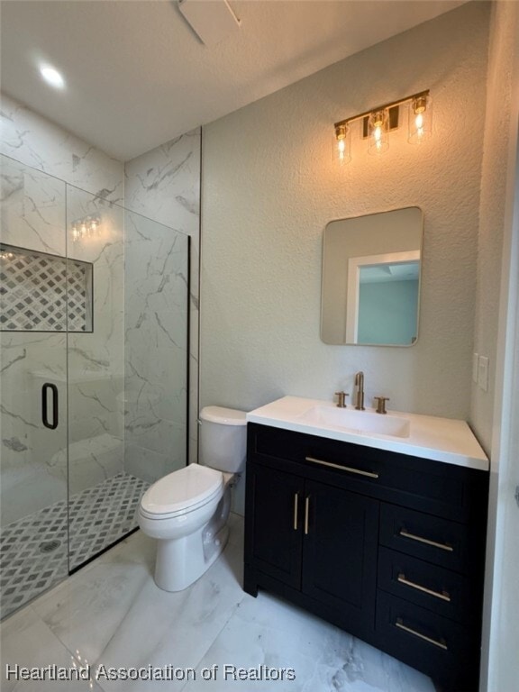 Building Photo - 2011 W Falcon Rd