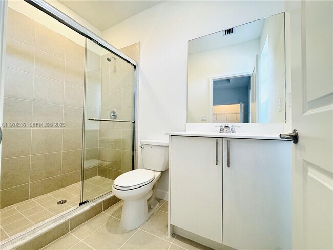 Building Photo - 243 NW 11th Ct