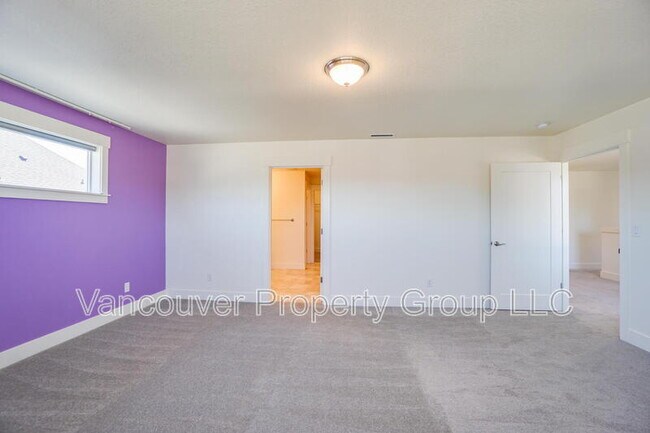 Building Photo - 12513 NE 102nd Way